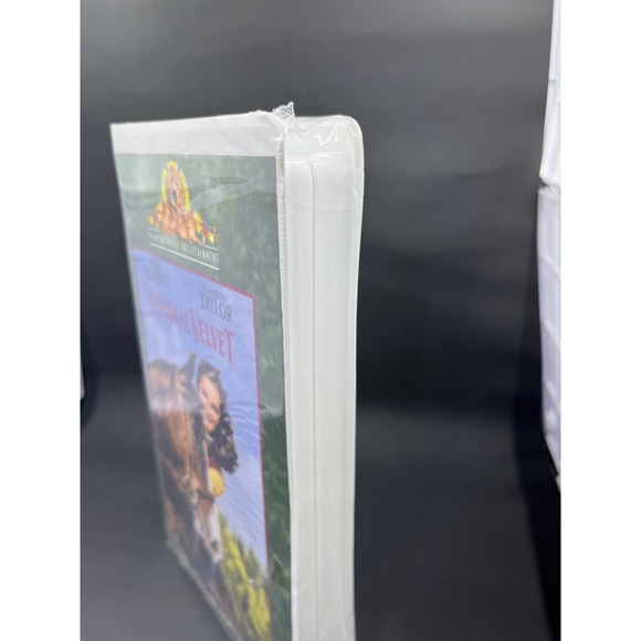 National Velvet Clamshell VHS — FACTORY SEALED - Picture 2 of 5